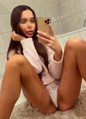 проститутка Каролина, 22, Омск